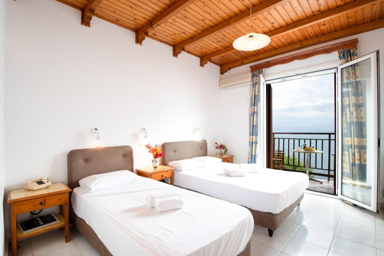 Hotel Korakakis Beach Finikounta Buitenkant foto